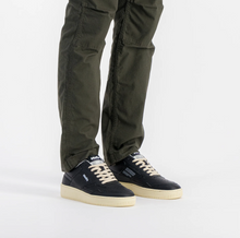 Load image into Gallery viewer, MOEA Grapes Full Sneaker SS25