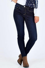 Load image into Gallery viewer, Christina Slim Leg - Elegant Steps