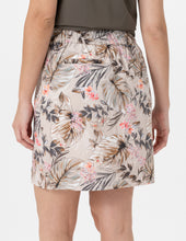 Load image into Gallery viewer, Renuar - Woven Skort - R2535L
