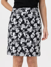 Load image into Gallery viewer, Renuar - R2537L - Woven Skort
