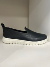 Load image into Gallery viewer, Vionic Uptown Willa Loafer SS26 144
