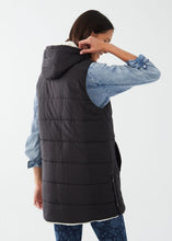 Load image into Gallery viewer, FDJ 1514175 Reversible Quilted Vest FW23
