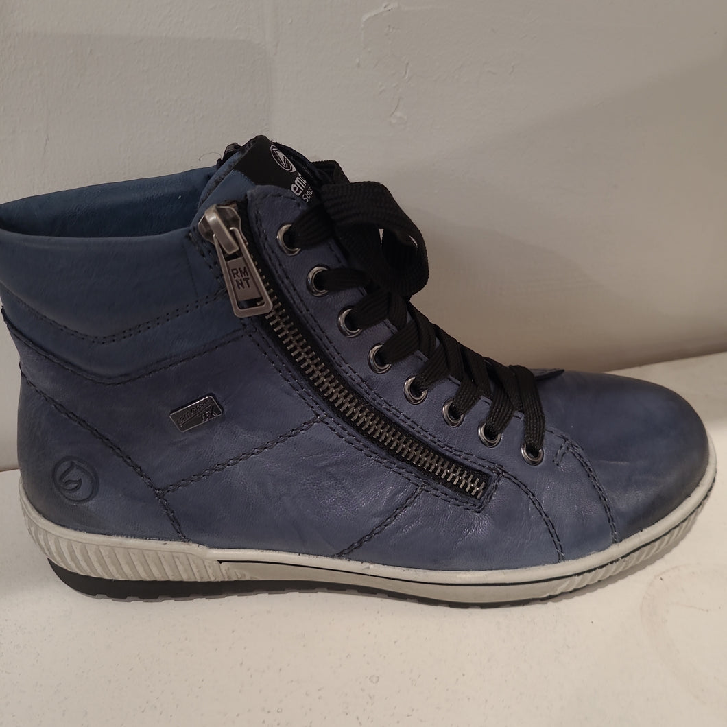 Remonte D0772-14 Short Waterproof Boot with Tie and Zip FW23