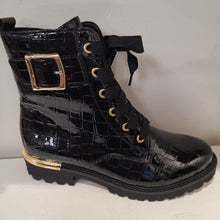 Load image into Gallery viewer, Remonte D8683-02 Boot with Buckle FW23
