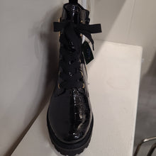 Load image into Gallery viewer, Remonte D8683-02 Boot with Buckle FW23
