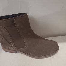 Load image into Gallery viewer, Josef Seibel Sienna 35 Boot FW23
