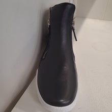 Load image into Gallery viewer, Josef Seibel Claire 14 Boot FW23
