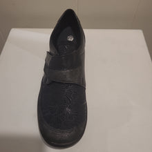 Load image into Gallery viewer, Remonte R7600 Shoe with Velcro Closure SS24
