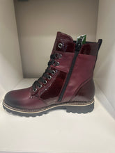 Load image into Gallery viewer, REMONTE D8488 LACE UP LINE WP BOOT GFW26
