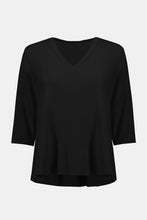 Load image into Gallery viewer, J Ribkoff VNeck Bamboo Top 3/4 Sleeve 241038 SS24
