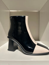 Load image into Gallery viewer, Aqua Flex Hope Waterproof Boot FW26
