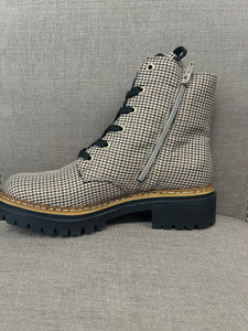 Rieker 72617-60 Boot FW25