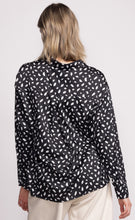 Load image into Gallery viewer, Pink Martini Cora Top 11268 FW24
