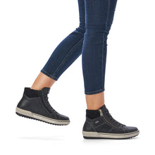 Load image into Gallery viewer, REMONTE D0772 WP FLAT BOOT G FW26
