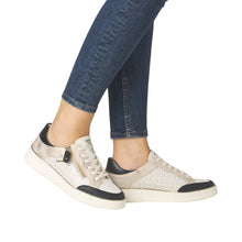 Load image into Gallery viewer, Remonte D2E04-80 Sneaker SS26 523
