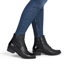 Load image into Gallery viewer, REMONTE D6882 LACE UP BOOT F1/2 FW26 247
