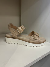 Load image into Gallery viewer, Ara 12-33517 Sandal SS26
