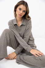 Load image into Gallery viewer, SENSIS AMAYA PYJAMA SET LONG FW26
