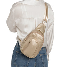 Load image into Gallery viewer, Remonte Q0809-90 Handbag SS26

