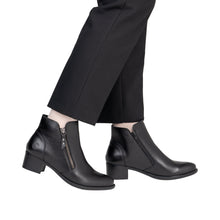Load image into Gallery viewer, REMONTE R5190 SIDE ZIP MID HEEL BOOT F1/2 FW26
