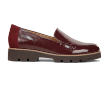 Load image into Gallery viewer, Vionic Kensley Loafer FW23
