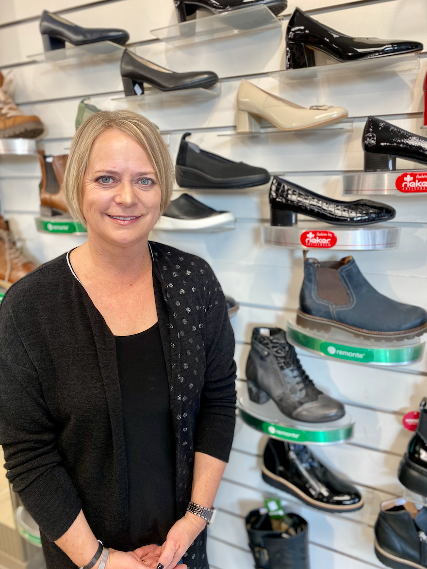 Shoe stores in 2025 spring hill mall