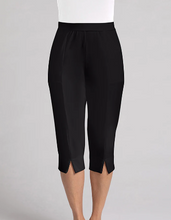 Load image into Gallery viewer, Sympli 27287 Nu Hepburn Capri S24

