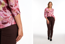 Load image into Gallery viewer, FDJ 3373451 3/4 Sleeve V-Neck Top FW24
