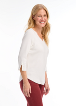 Load image into Gallery viewer, FDJ 3/4 SLEEVE V-NECK TOP 3140161 FW24
