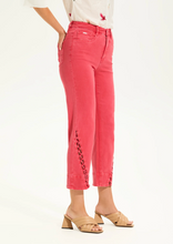 Load image into Gallery viewer, FDJ 6995511 Suzanne Straight Crop SS25

