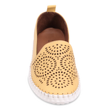 Load image into Gallery viewer, Bueno Devin Shoe SS25
