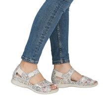 Load image into Gallery viewer, Rieker V7474-90 Sandal SS26
