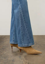 Load image into Gallery viewer, FDJ 226843 Olivia Bootleg FW26
