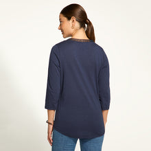 Load image into Gallery viewer, FDJ 3148476 VNECK TOP SS25
