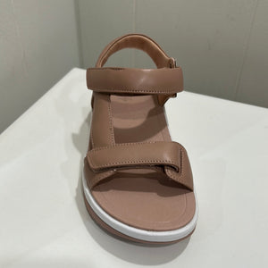 Fit Flop Surff Adjustable Leather Back Strap Sandal FW23