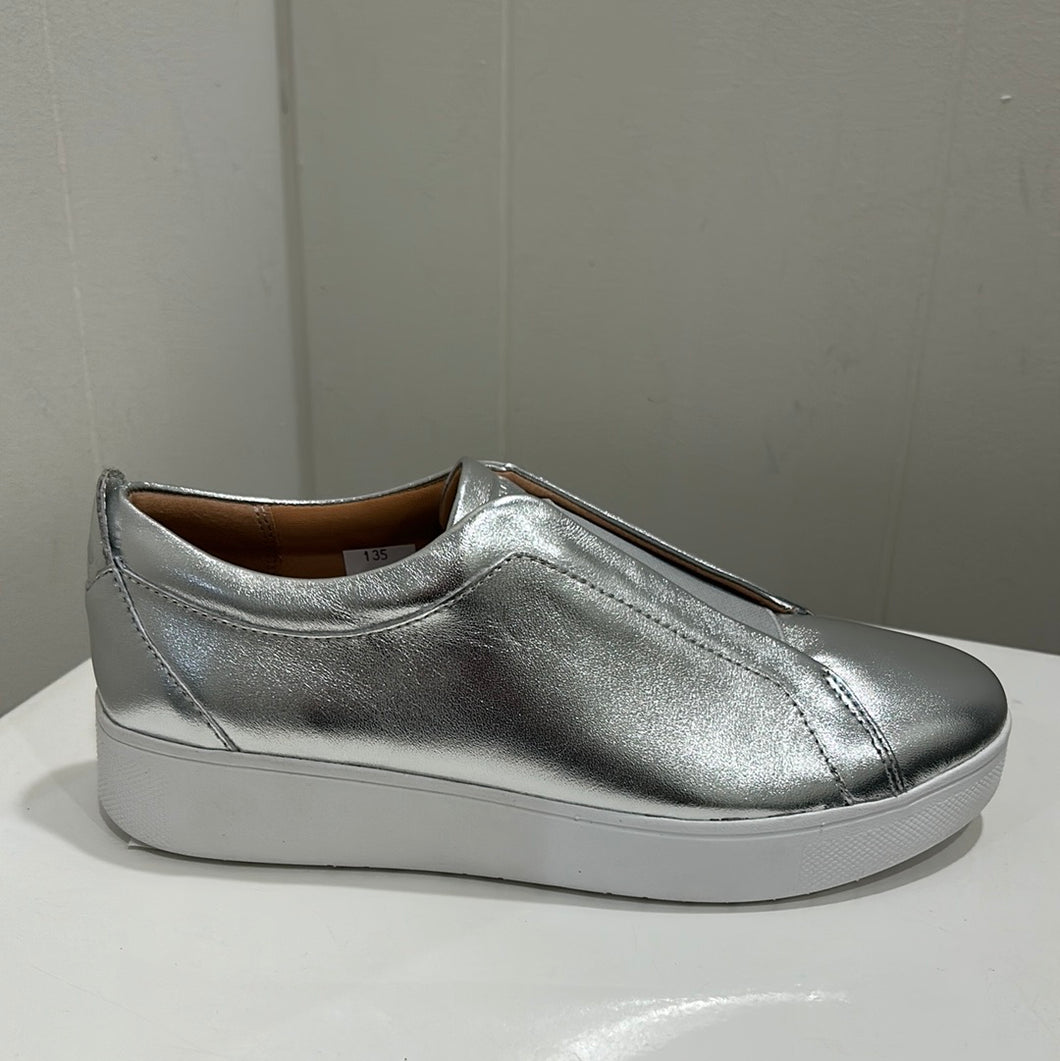Fit Flop Rally Elastic Metallic Leather Slip On Sneaker FW23