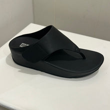 Load image into Gallery viewer, Fit Flop Shuv Adjustable Leather Toe Post Sandal FW23
