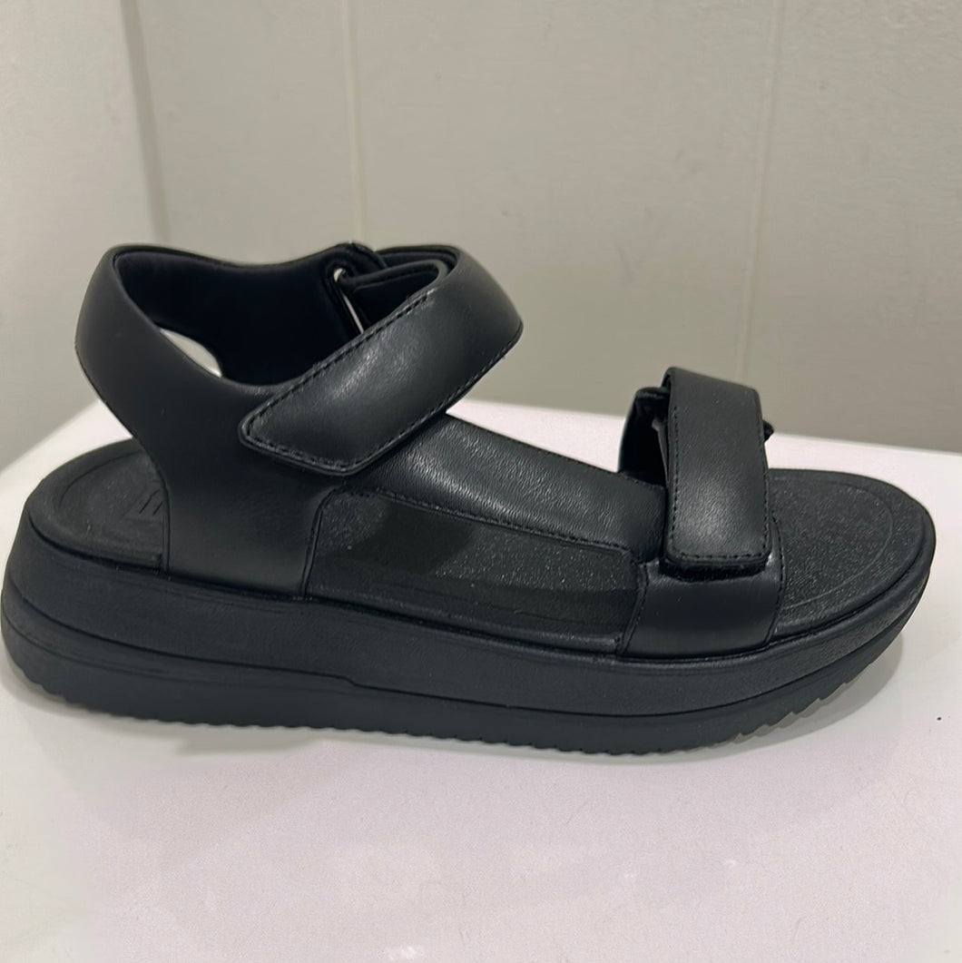 Fit Flop Surff Adjustable Leather Back Strap Sandal FW23