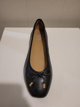 Load image into Gallery viewer, Fit Flop HX8 Delicato Bow Ballet Flat FW24
