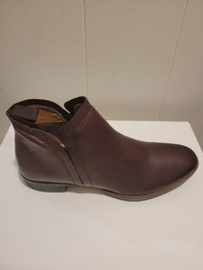 EOS Gaid Boot FW24