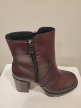 Load image into Gallery viewer, Rieker Y4155 Boot FW24
