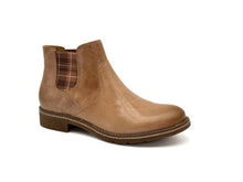 Load image into Gallery viewer, Aetrex Kaylee Boot FW26 703
