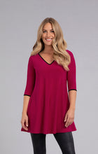 Load image into Gallery viewer, Sympli 23214CB Tipped Reversible Trapeze Tunic 3/4 Sleeve FW23
