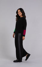 Load image into Gallery viewer, Sympli 22279CB Color Block Sleeve Nu Cinch Top FW23
