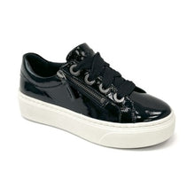 Load image into Gallery viewer, Aetrex Aubrey Sneaker FW26 701 702
