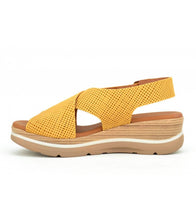 Load image into Gallery viewer, Paula Urban - Wedge Sandal - 2-383 /379
