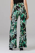 Load image into Gallery viewer, Pant Style 201484 - Elegant Steps
