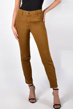 Load image into Gallery viewer, Frank Lyman - 213122U - Reversible Jeans
