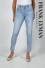 Load image into Gallery viewer, Frank Lyman 236638U Denim Pant
