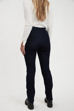 Load image into Gallery viewer, FDJ - 6739902 - Suzanne Straight Leg
